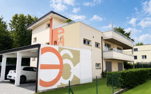 « SUPERBE 4.5 PIÈCES AVEC GRAND BALCON + STUDIO INDÉPENDANT EN OPTION À ROSSENS (FR) »
